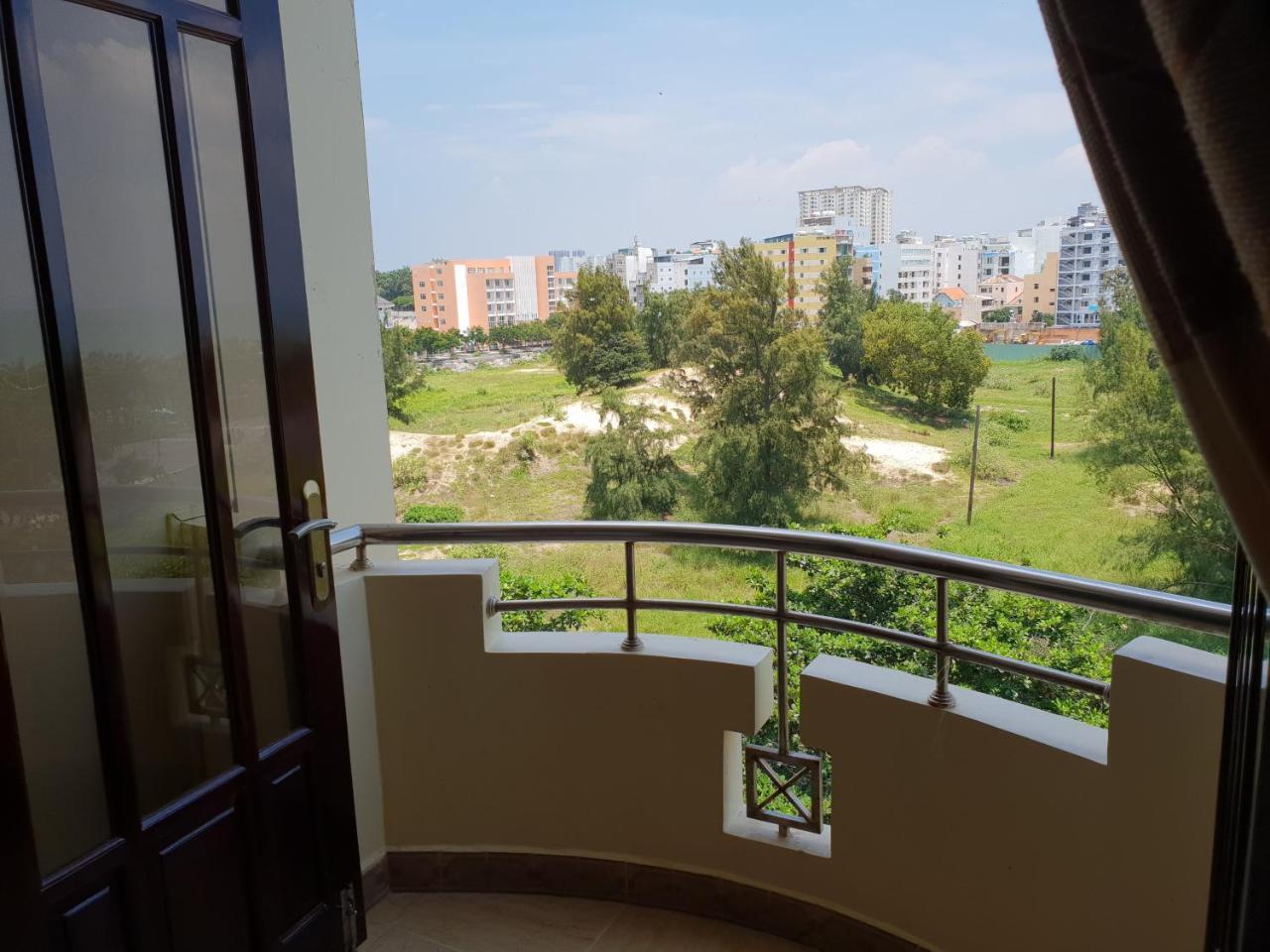 Thai Tan Hotel Вунгтау Экстерьер фото